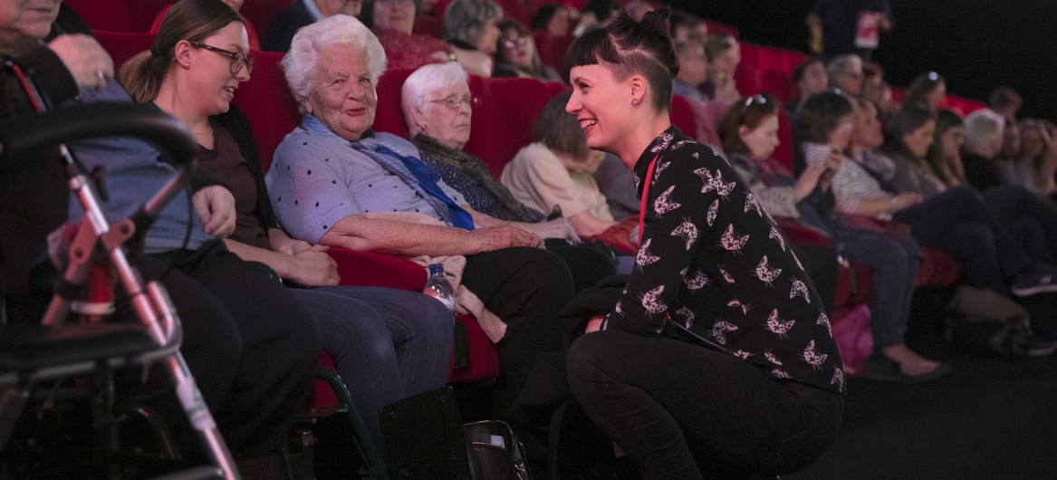 Accueil de personnes résidentes en EMS au FIFF en 2019 ©Nicolas Brodard