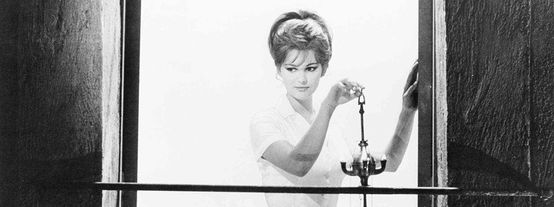 Claudia Cardinale dans 8 et demi de Federico Fellini.