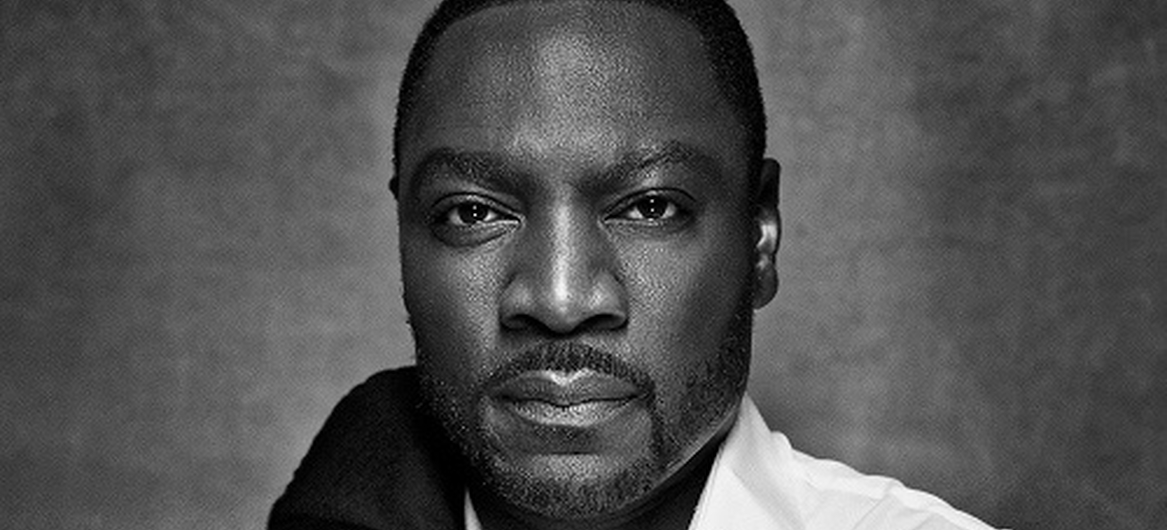 Adewale Akinnuoye-Agbaje © Allan Amato