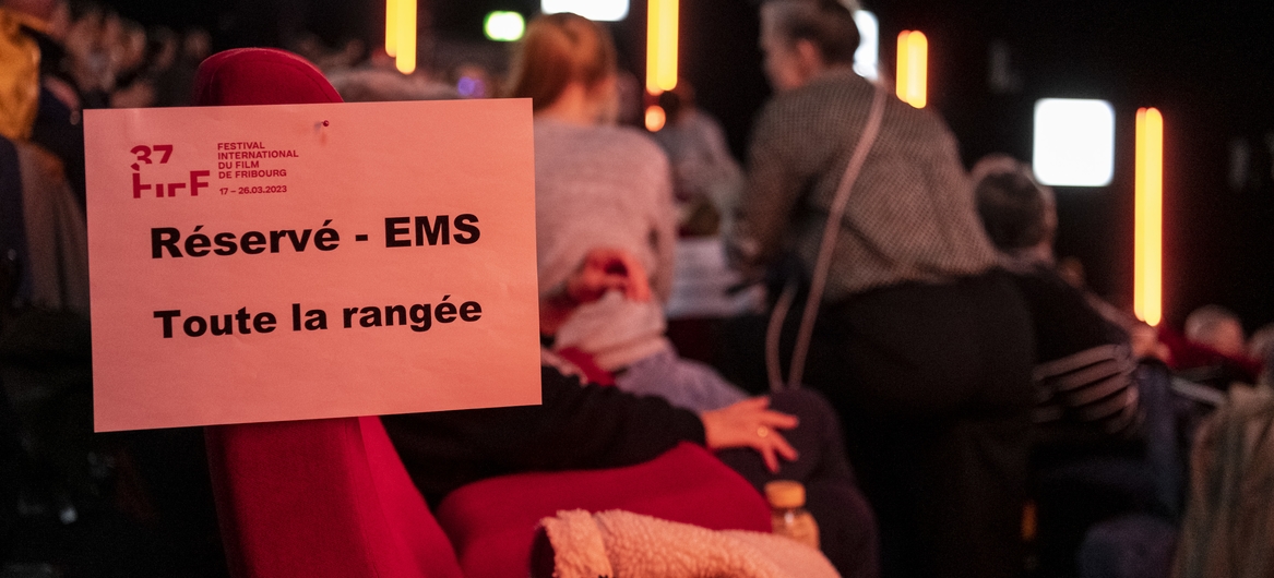 Séance avec des personnes résidentes d'EMS au FIFF 2023 ©Thomas Delley